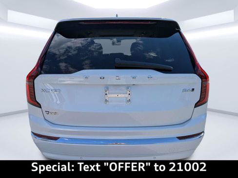 Used 2026 Volvo XC90 B6 Ultra w/ Protection Package AWD/4WD image 5