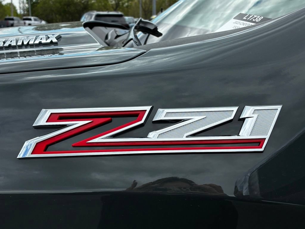Used 2025 Chevrolet Silverado 1500 LTZ AWD/4WD image 42