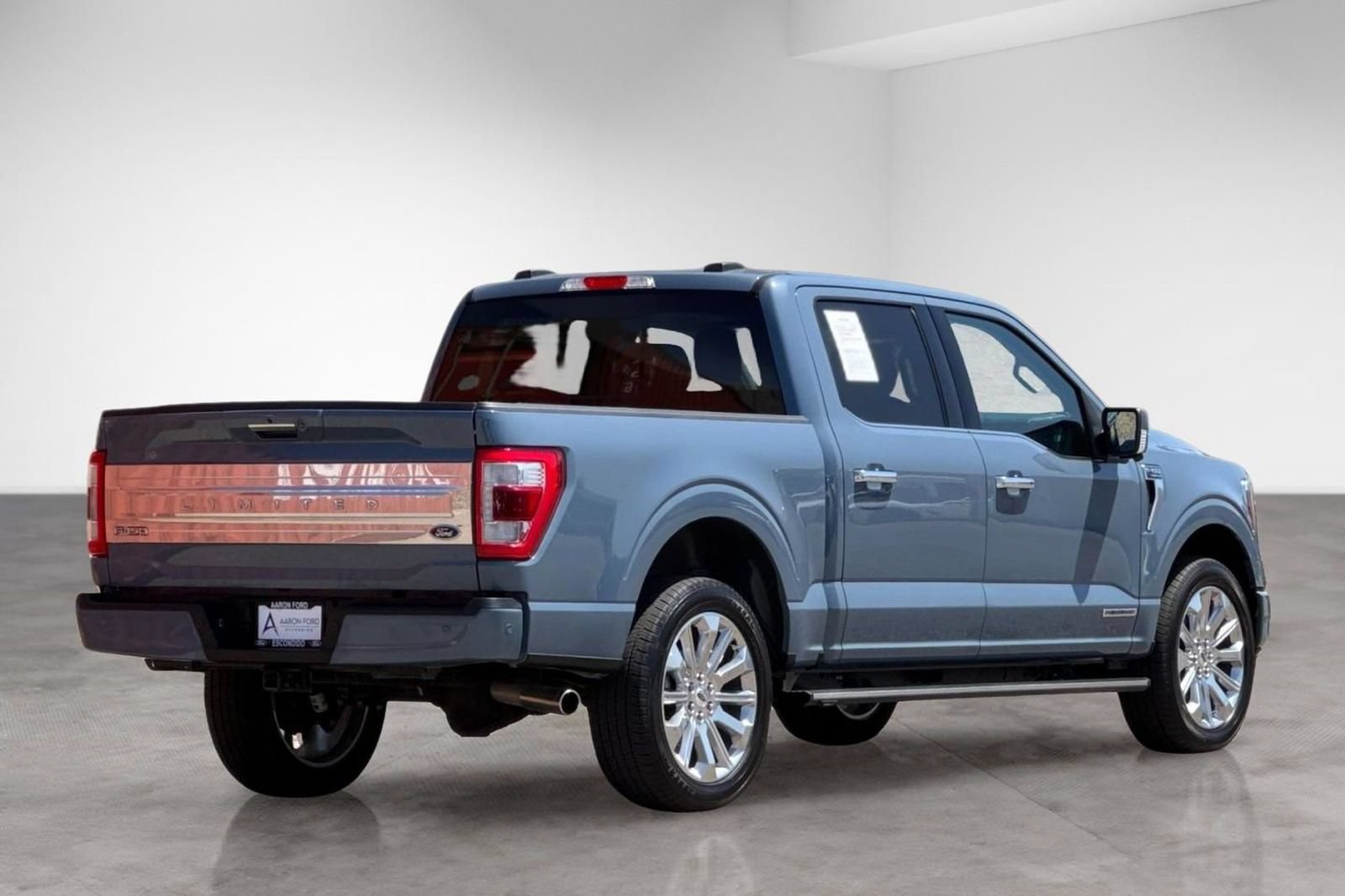 Used 2023 Ford F150 4x4 SuperCrew Hybrid image 5
