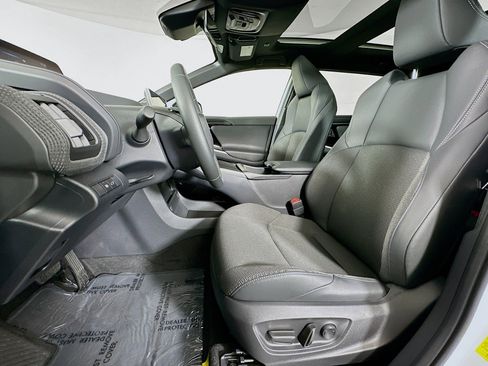 Used 2025 Toyota bZ4X FWD w/ Weather Package image 18