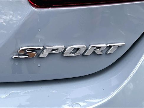 Used 2021 Honda Accord Sport image 9