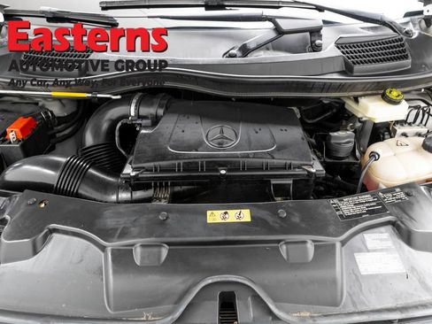 Used 2022 Mercedes-Benz Metris image 7