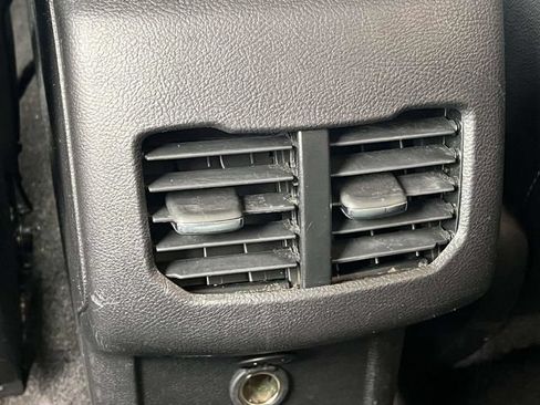 Used 2017 Ford Fusion Titanium FWD image 19