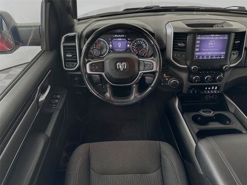 Used 2020 RAM 1500 Big Horn AWD/4WD image 2