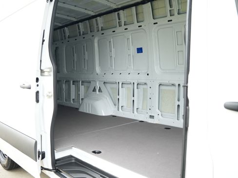 New 2025 Mercedes-Benz Sprinter 2500 image 21