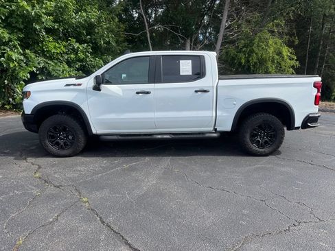 Certified 2024 Chevrolet Silverado 1500 ZR2 w/ Technology Package AWD/4WD image 2