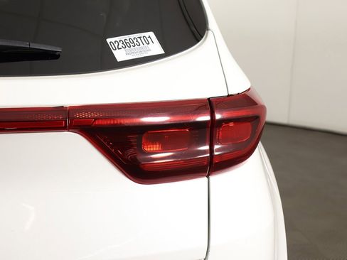 Used 2022 Kia Sportage LX image 13
