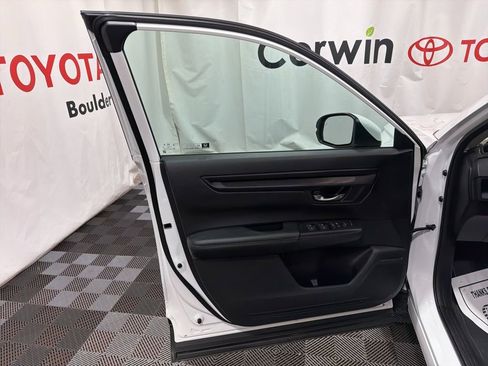 Used 2025 Honda CR-V EX image 21