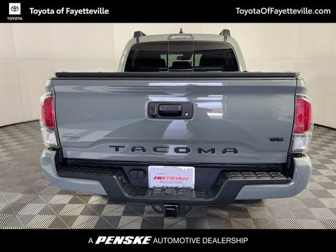 Used 2023 Toyota Tacoma TRD Sport image 9