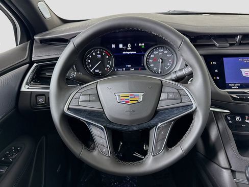 New 2026 Cadillac XT5 Premium Luxury image 11