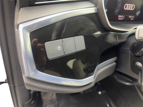 Used 2022 Audi Q3 2.0T Premium w/ Convenience Package image 56