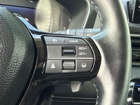 Certified 2023 Honda Pilot Elite image 34