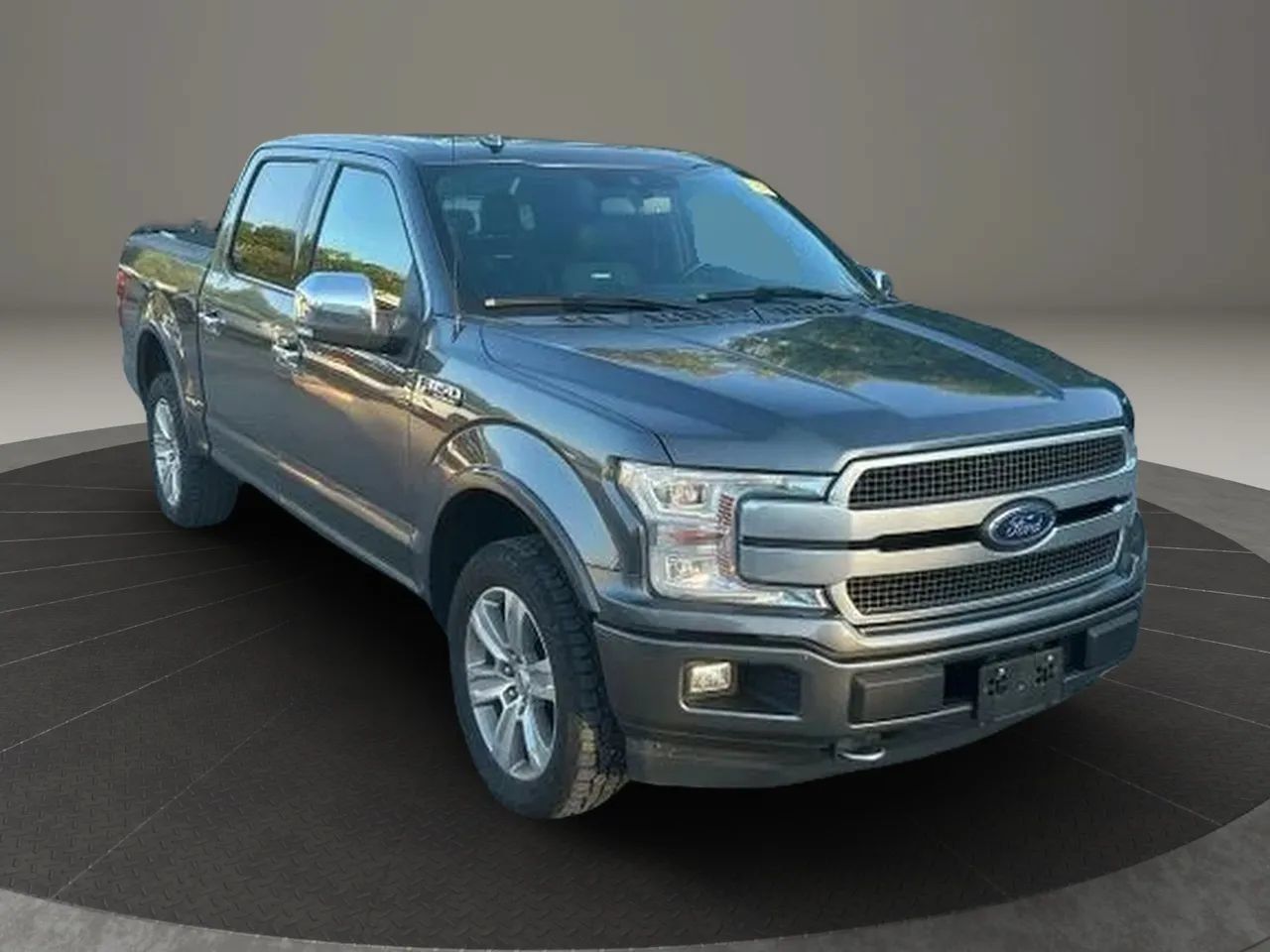 Used 2019 Ford F150 Platinum w/ Equipment Group 701A Luxury AWD/4WD image 10