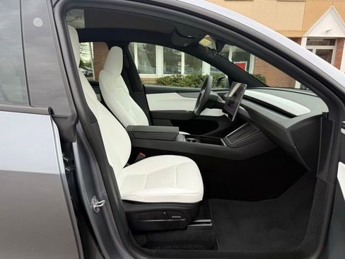Used 2026 Tesla Model Y Long Range AWD/4WD image 53