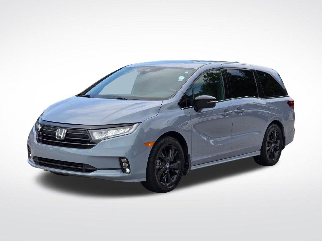 Used 2023 Honda Odyssey Sport image 2