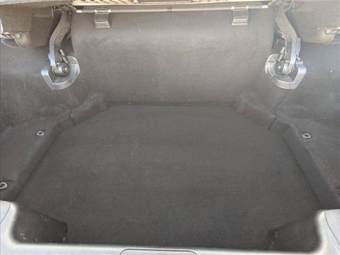 Used 2017 Mercedes-Benz SL 550 image 6