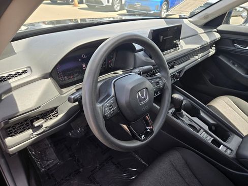 Used 2025 Honda Accord SE image 13
