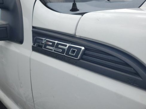Used 2011 Ford F250 XL w/ PWR Equipment Group RWD image 8