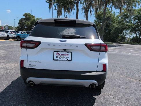 Used 2023 Ford Escape Active w/ Tech Pack #2 FWD image 5