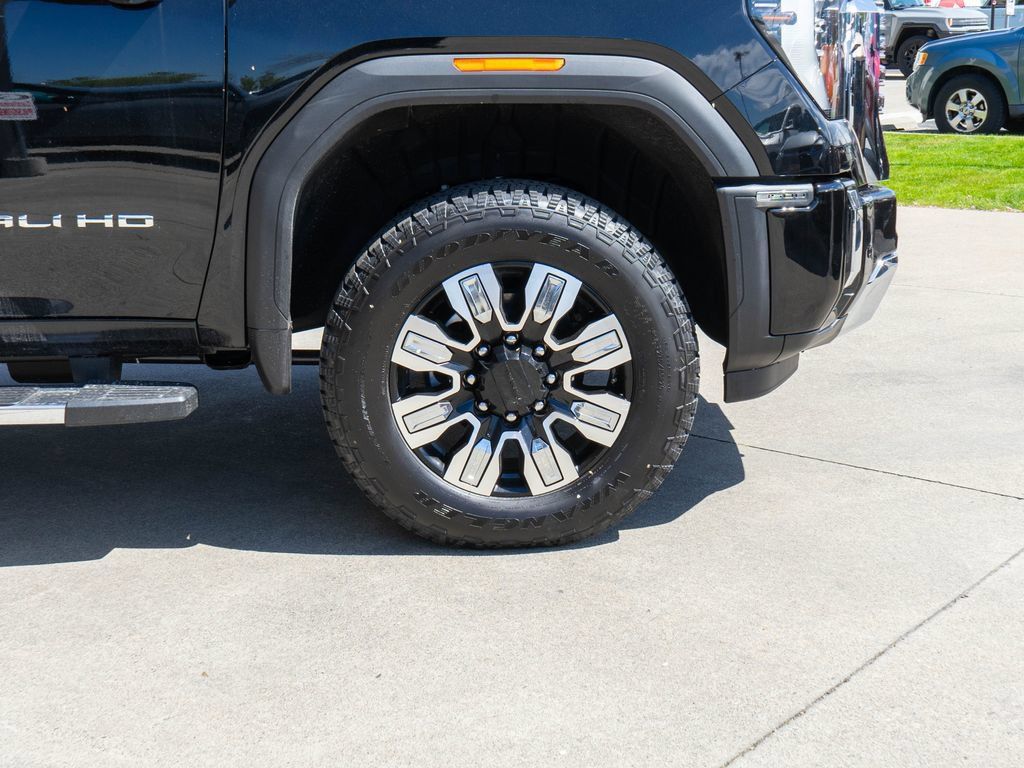 New 2026 GMC Sierra 3500 Denali w/ Denali Reserve Package AWD/4WD image 36