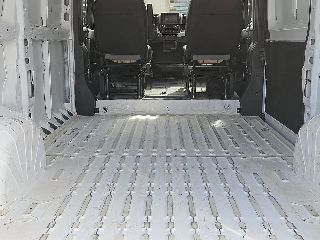 Used 2024 RAM ProMaster 2500 w/ Convenience Group FWD image 21