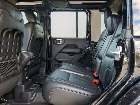 Used 2021 Jeep Wrangler Unlimited Rubicon w/ Trailer Tow Package image 8