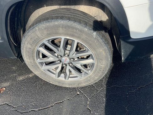 Used 2019 GMC Acadia SLE AWD/4WD image 34