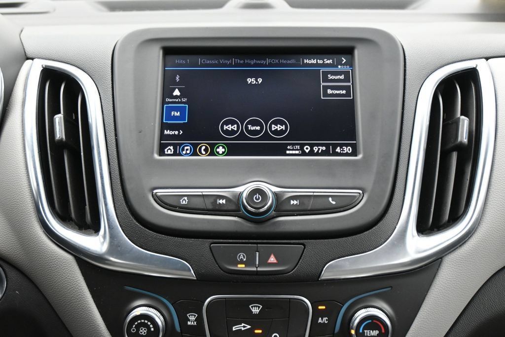 Used 2022 Chevrolet Equinox LS w/ LPO, Floor Liner Package FWD image 19