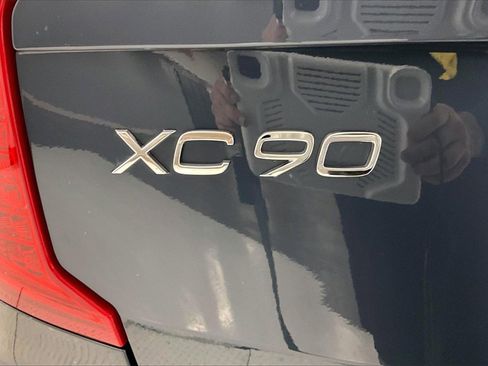 Used 2024 Volvo XC90 B6 Plus image 28