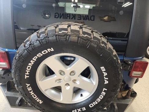 Used 2009 Jeep Wrangler Unlimited X image 15