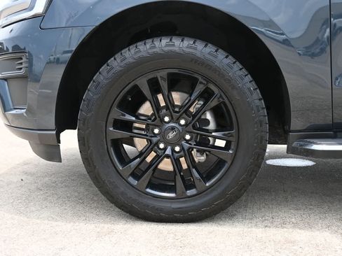 Used 2022 Ford Expedition XLT RWD image 25