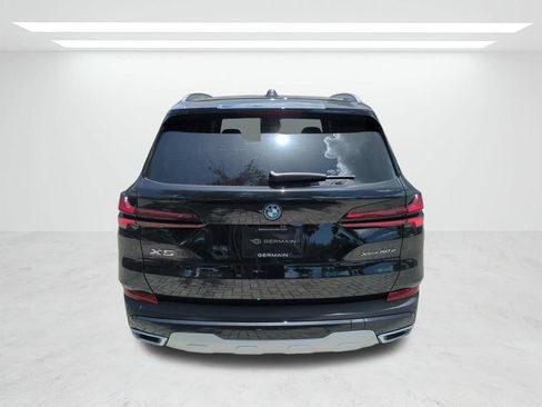 New 2026 BMW X5 xDrive50e w/ Climate Comfort Package AWD/4WD image 5