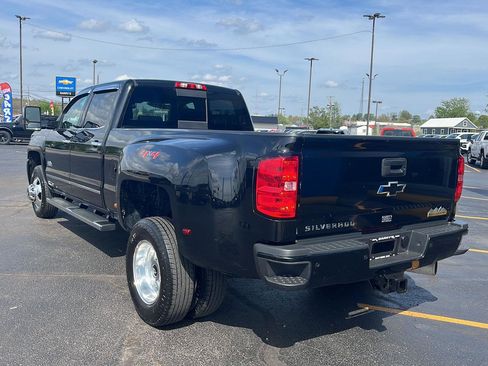 Used 2019 Chevrolet Silverado 3500 High Country w/ Duramax Plus Package AWD/4WD image 3