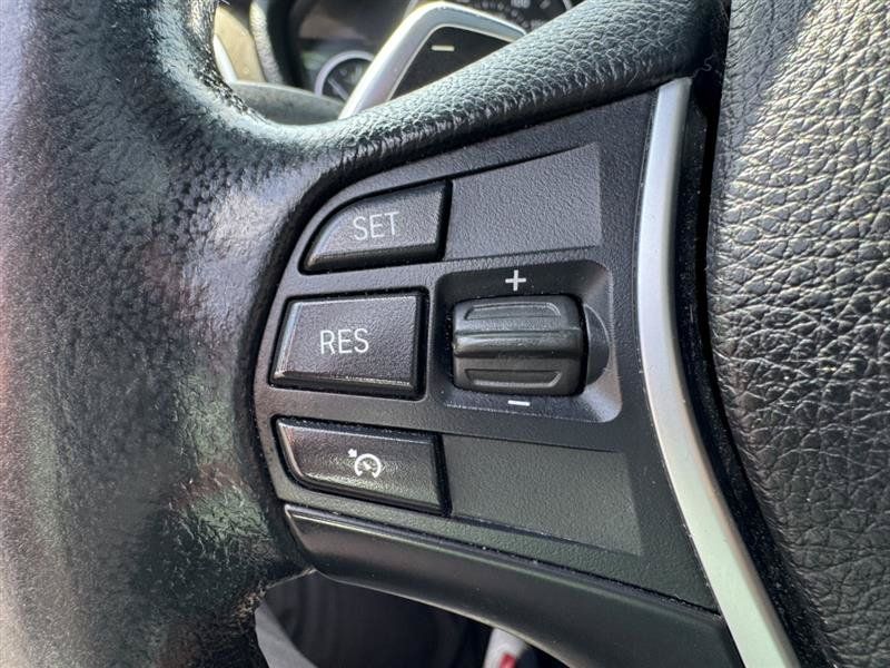Used 2016 BMW 340i xDrive Sedan AWD/4WD image 26