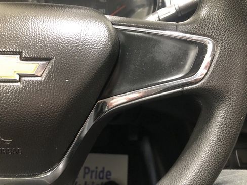 Used 2018 Chevrolet Cruze LS image 23