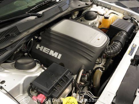 Used 2005 Chrysler 300 C w/ Navigation & Sound Group II image 35