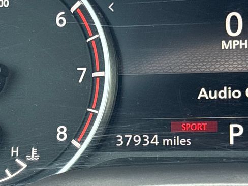 Used 2023 Nissan Rogue S FWD image 9