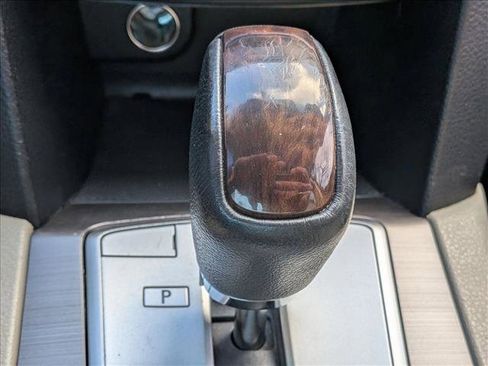 Used 2014 Subaru Legacy 2.5i Limited w/ Moonroof Package image 14