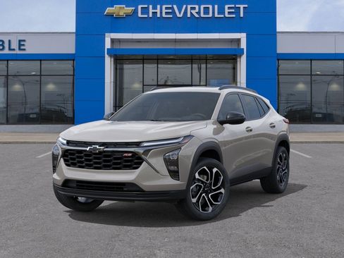New 2026 Chevrolet Trax RS w/ Sunroof Package FWD image 6
