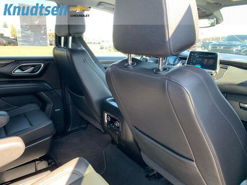 Used 2024 Chevrolet Tahoe LT w/ Luxury Package image 14