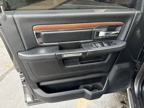 Used 2015 RAM 1500 Laramie AWD/4WD image 18