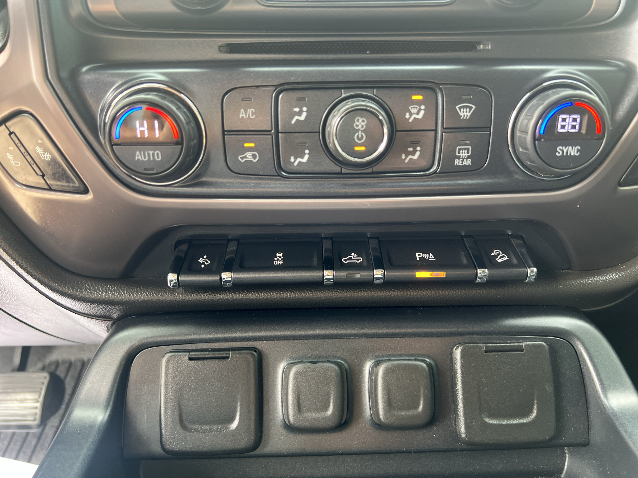 Used 2017 GMC Sierra 1500 SLT AWD/4WD image 17