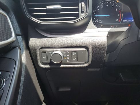Used 2020 Ford Explorer XLT AWD/4WD image 23