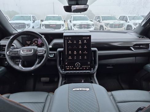 New 2026 GMC Yukon XL AT4 AWD/4WD image 34