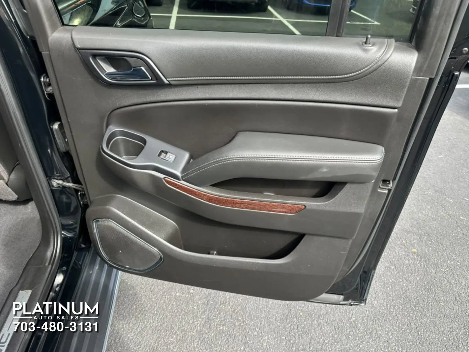 Used 2019 GMC Yukon XL SLT w/ HD Trailering Package AWD/4WD image 17