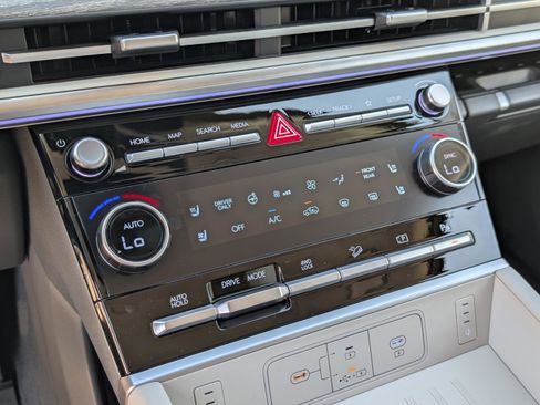 New 2026 Hyundai Santa Fe Calligraphy AWD/4WD image 33