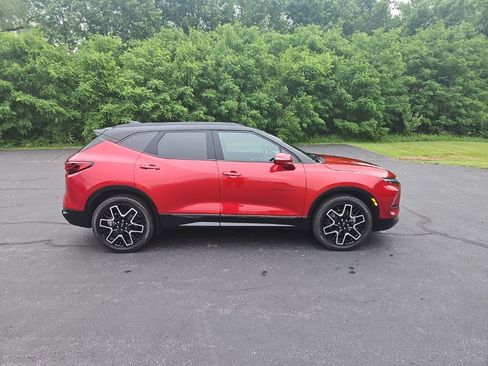 Used 2023 Chevrolet Blazer RS w/ Driver Confidence II Package AWD/4WD image 8