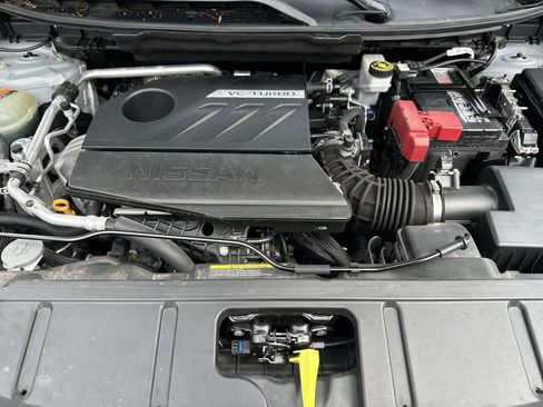 Used 2025 Nissan Rogue SV AWD/4WD image 11