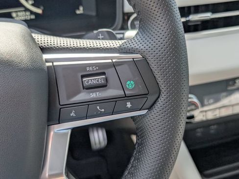 New 2026 Mitsubishi Outlander SEL FWD image 17
