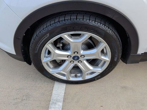 Used 2019 Ford Escape Titanium image 43